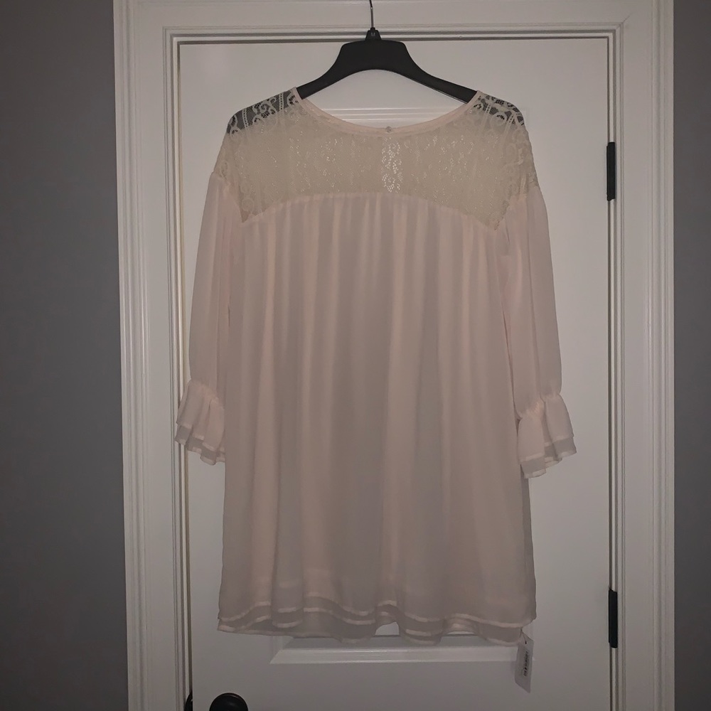Boutique Maternity Lace Dress w Puffed Sleeves